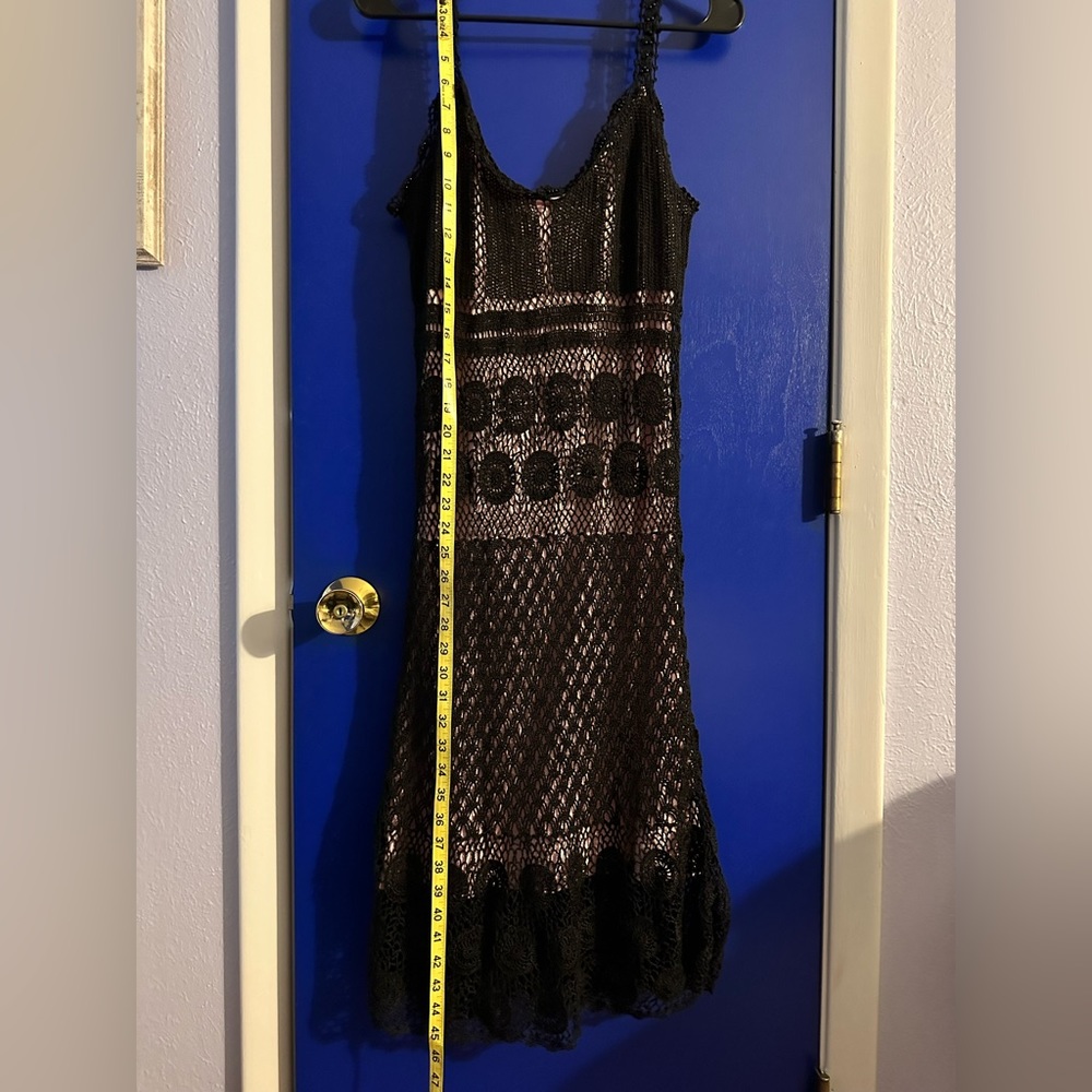 Beautiful Baldanza crocheted dress - black with pink lining